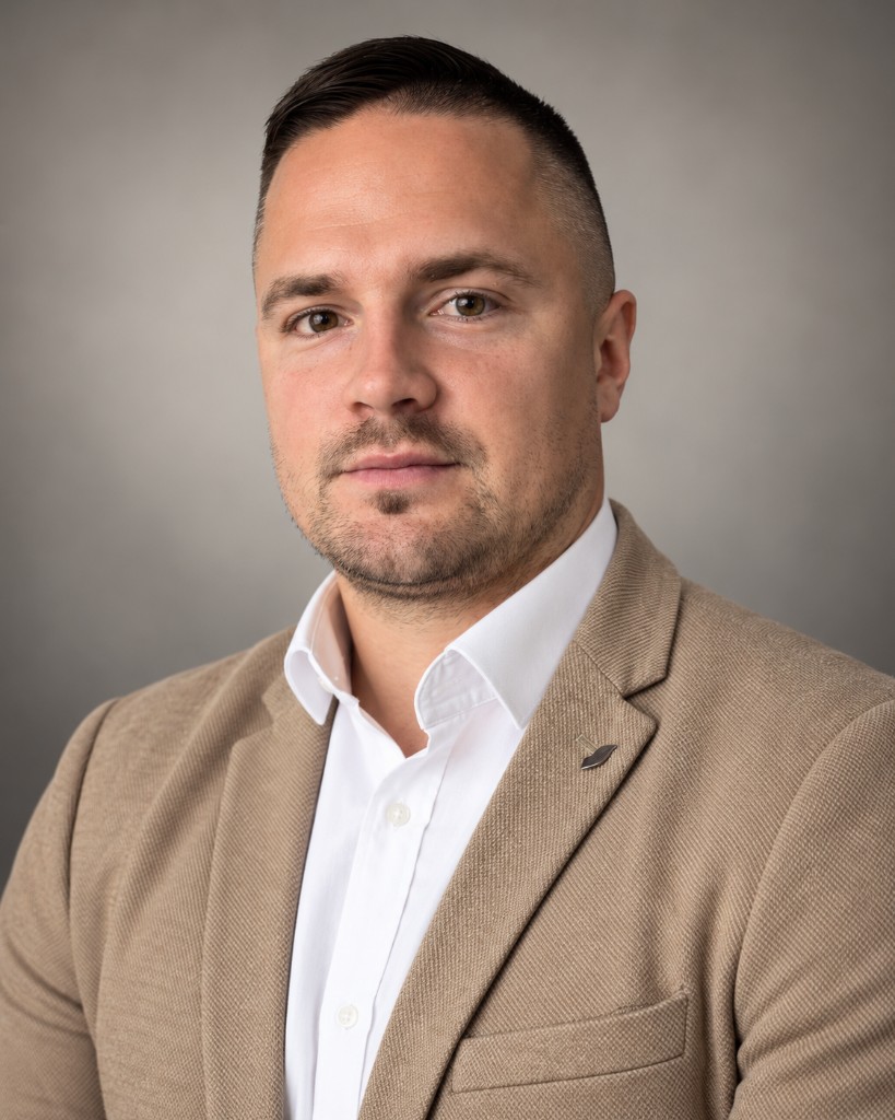 Mag. iur. Roberts Straume